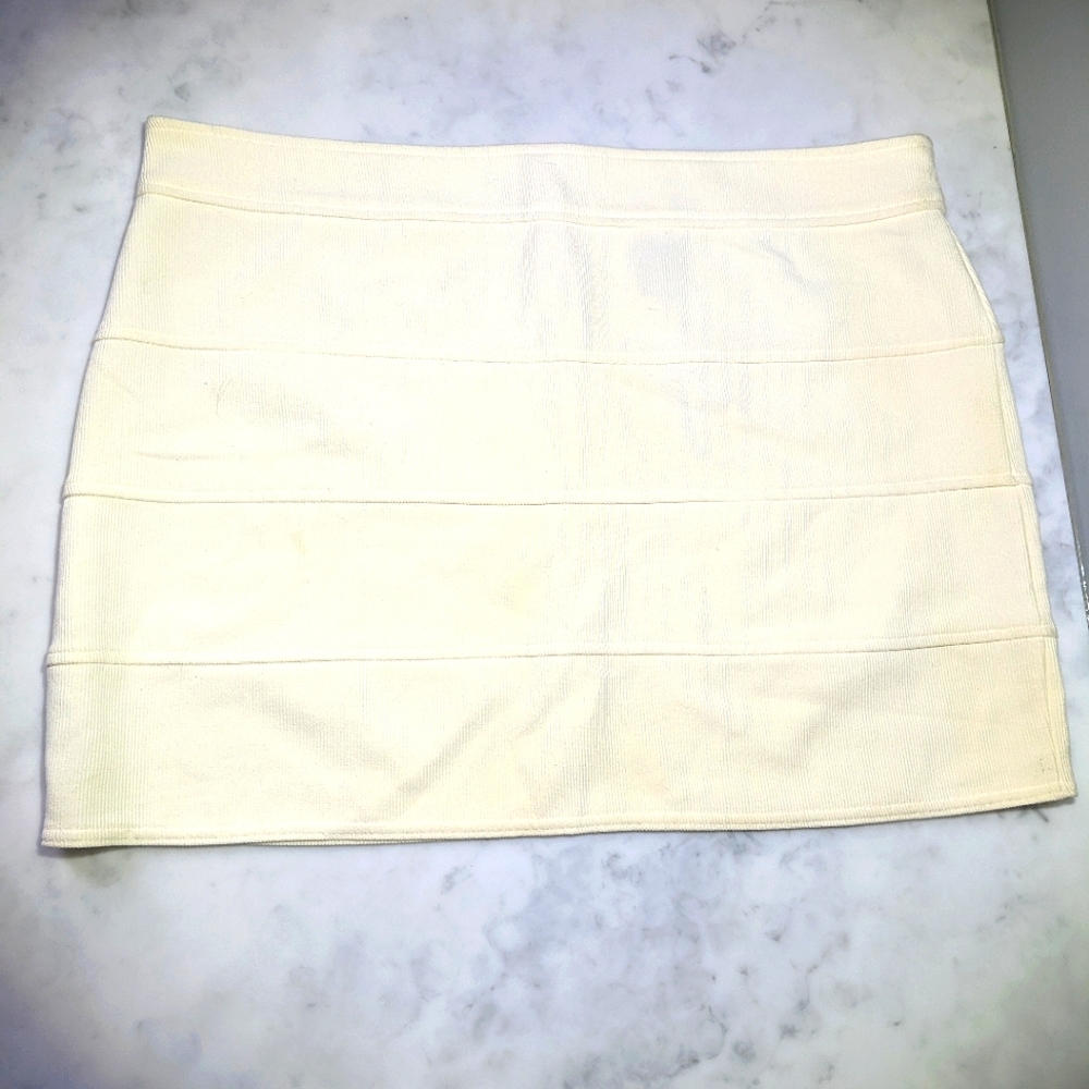 New York & Company Skirt / Mini Skirt